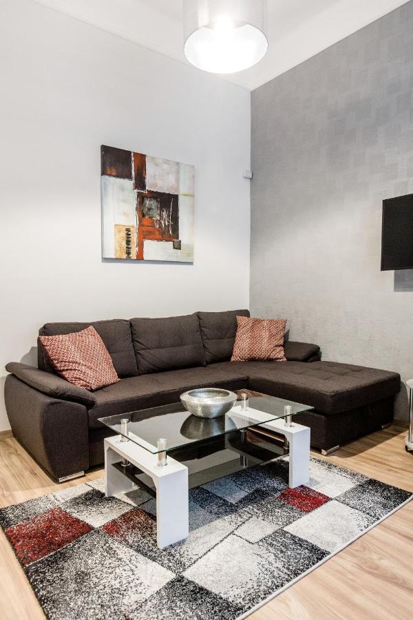 Quiet Nest In The Bustling Centre Of Budapest Budapeste Exterior foto